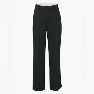 Aritzia Effortless Pant Black Size 2 NEVER WORN WITH TAG!!